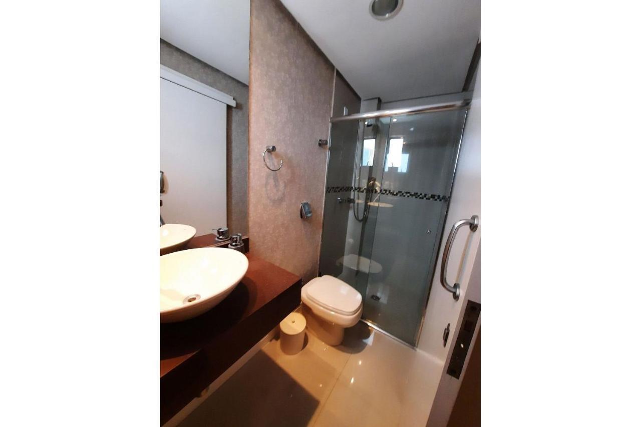 3 Suites Linda Vista Da Orla De Bc A 50M Da Praia - Somente Familiares Balneário Camboriú Exterior foto