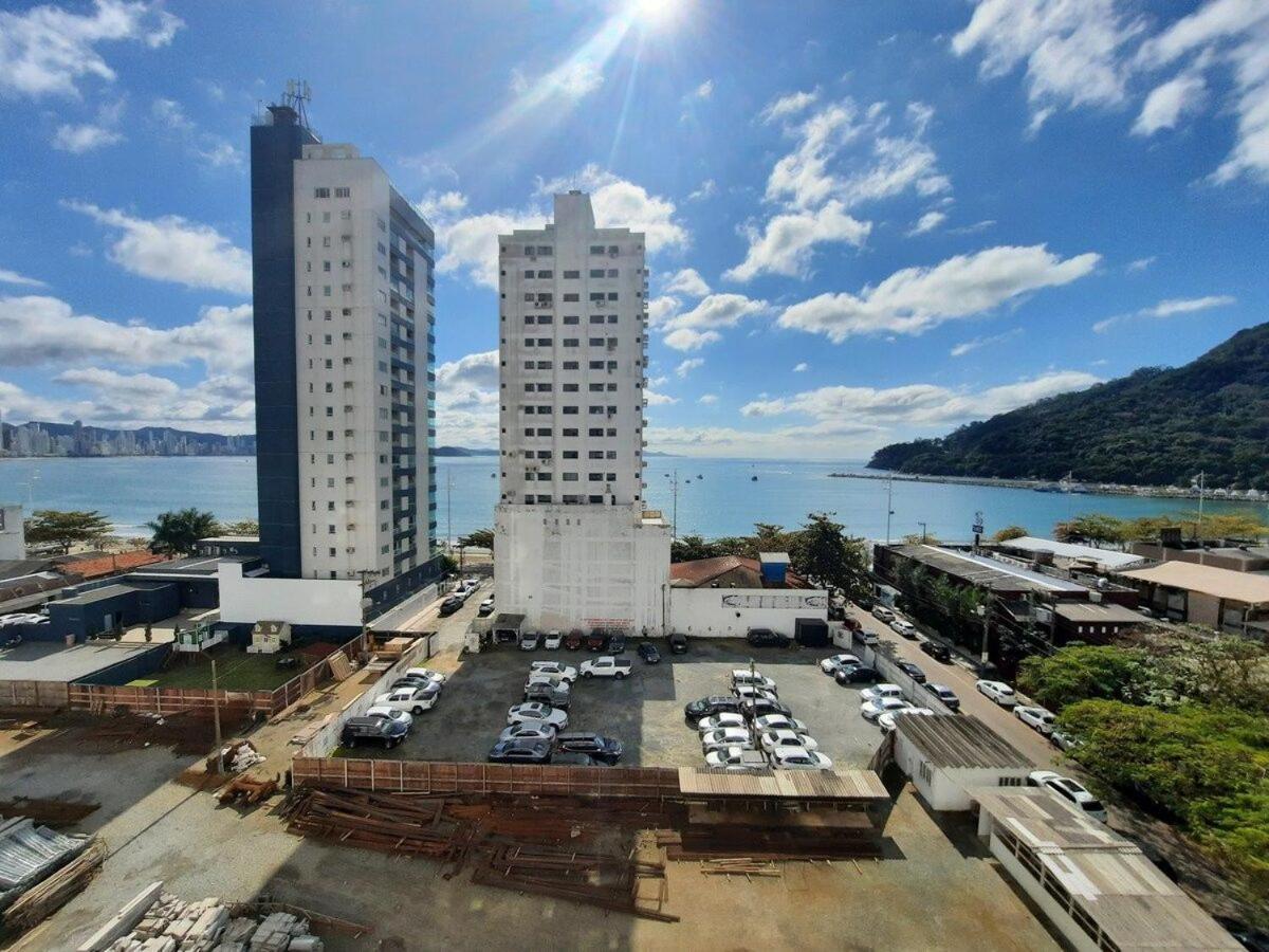 3 Suites Linda Vista Da Orla De Bc A 50M Da Praia - Somente Familiares Balneário Camboriú Exterior foto