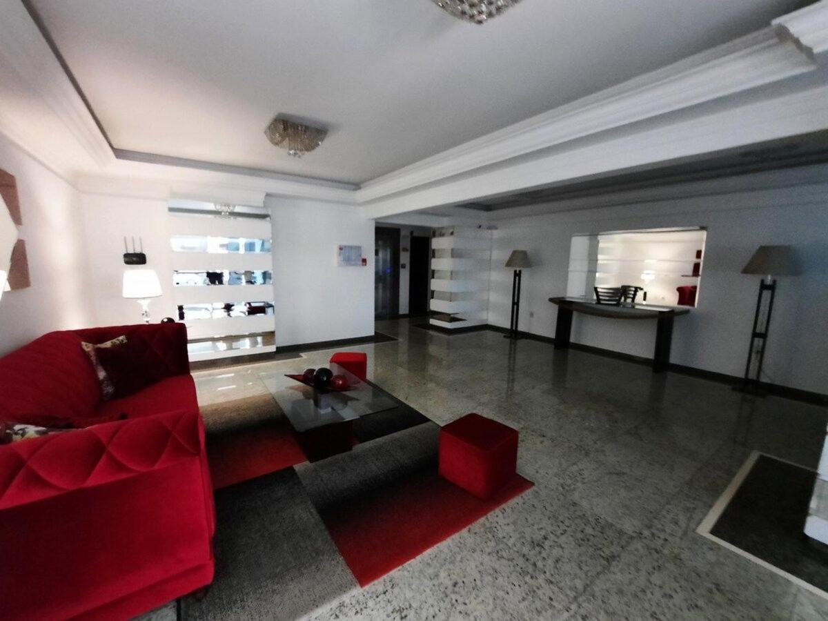 3 Suites Linda Vista Da Orla De Bc A 50M Da Praia - Somente Familiares Balneário Camboriú Exterior foto