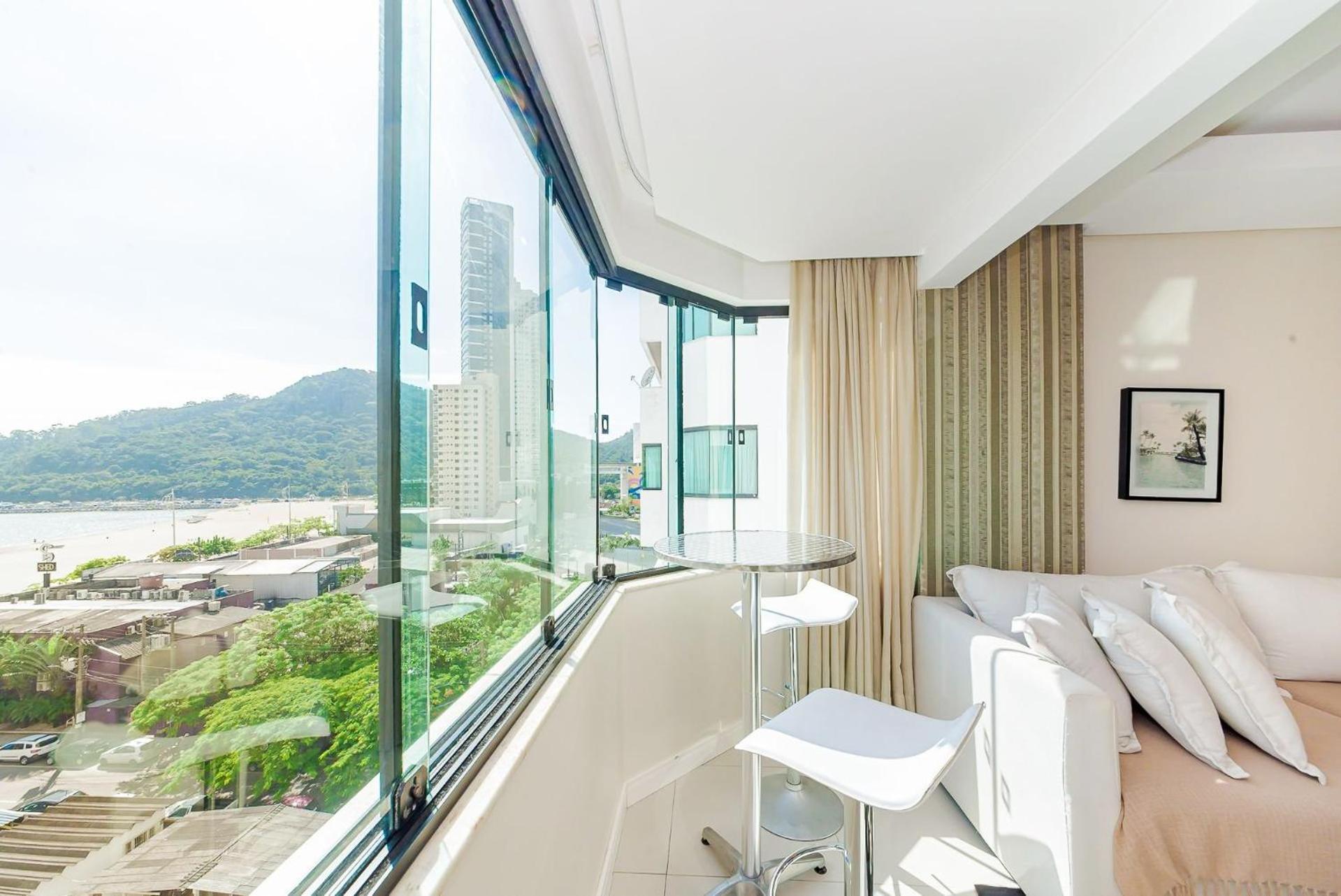 3 Suites Linda Vista Da Orla De Bc A 50M Da Praia - Somente Familiares Balneário Camboriú Exterior foto