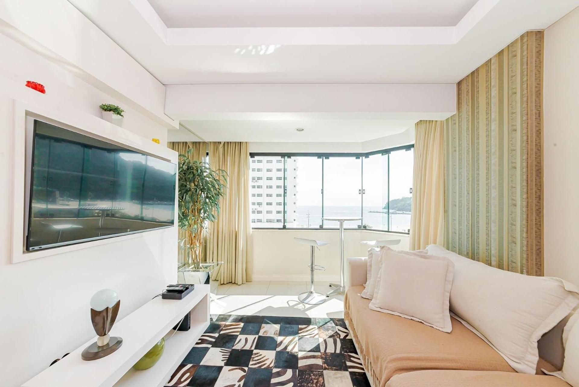 3 Suites Linda Vista Da Orla De Bc A 50M Da Praia - Somente Familiares Balneário Camboriú Exterior foto