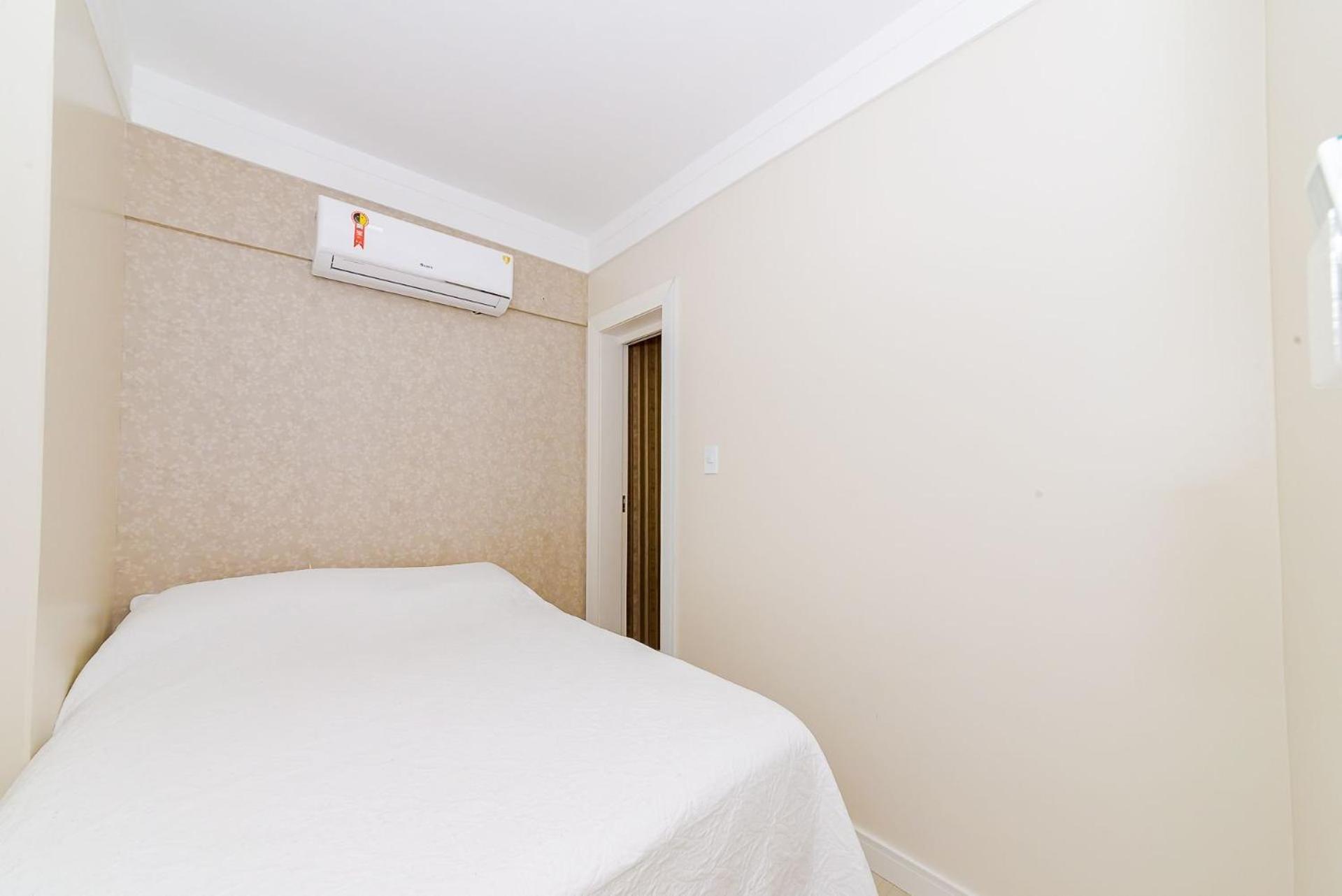3 Suites Linda Vista Da Orla De Bc A 50M Da Praia - Somente Familiares Balneário Camboriú Exterior foto