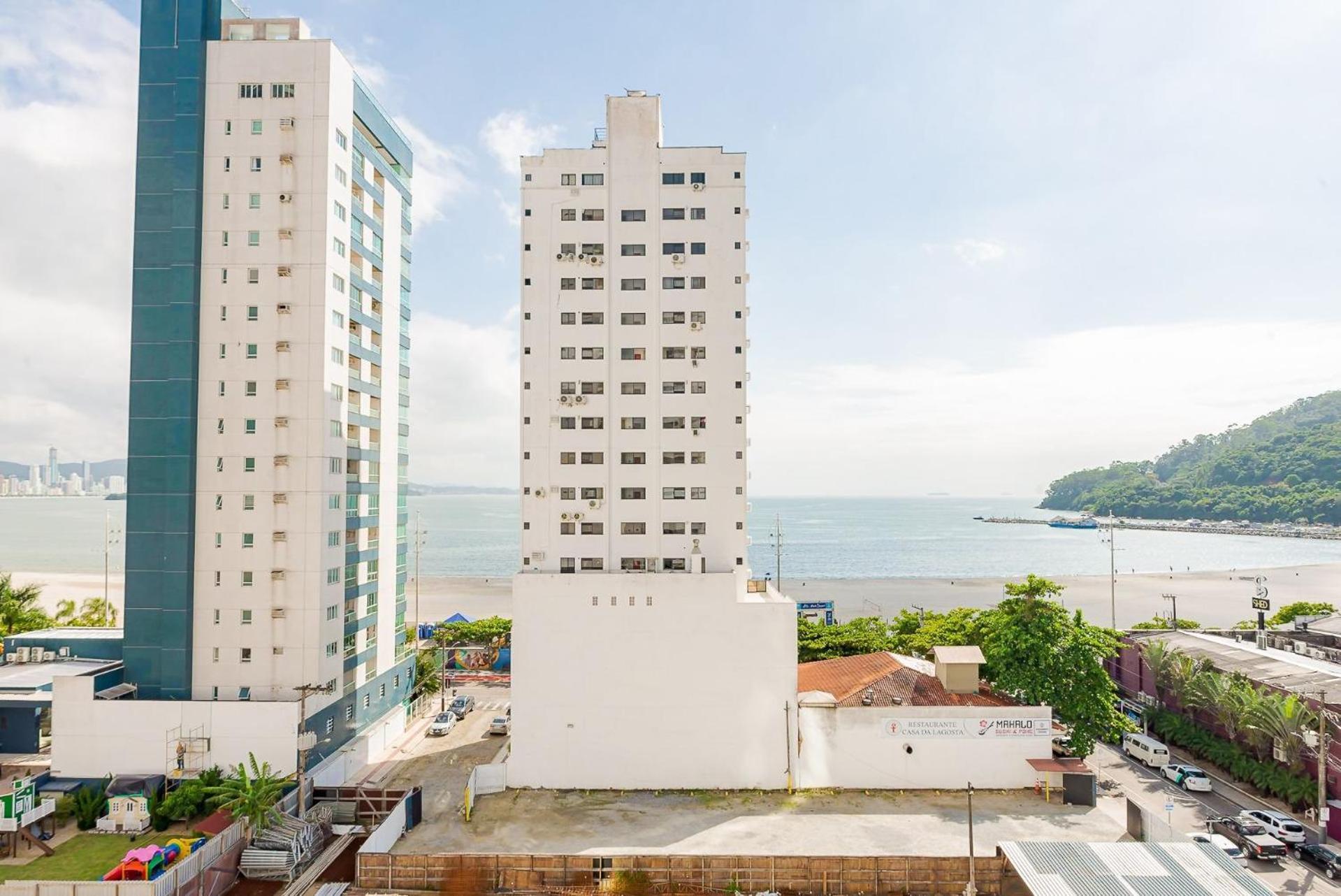 3 Suites Linda Vista Da Orla De Bc A 50M Da Praia - Somente Familiares Balneário Camboriú Exterior foto